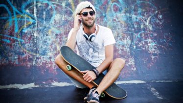 men-model-with-skate-outfit