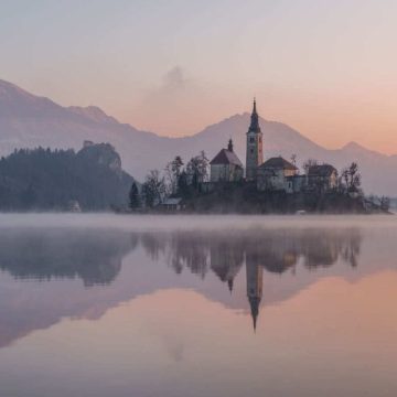 church-in-the-middle-of-lake