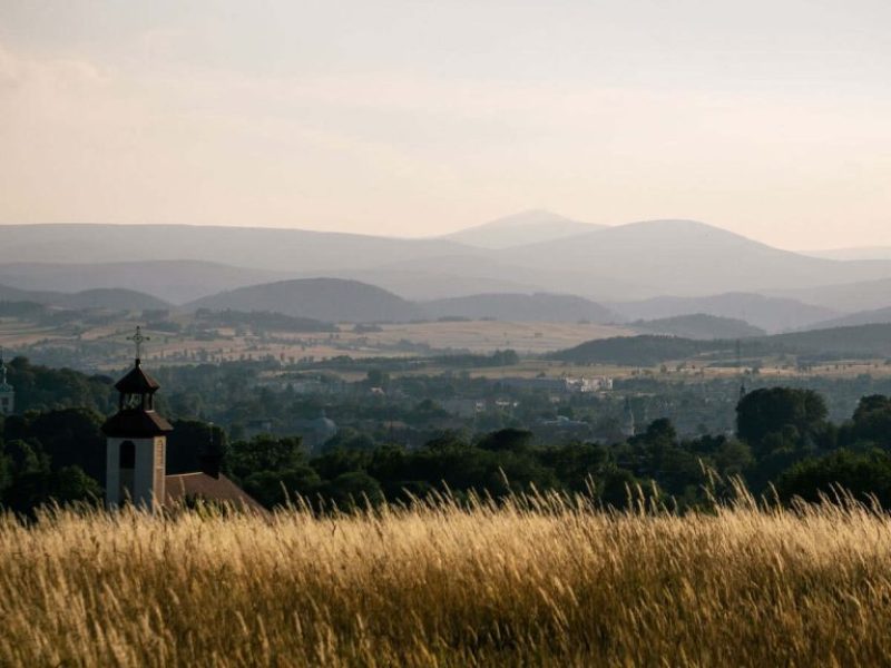 old-church-in-praire